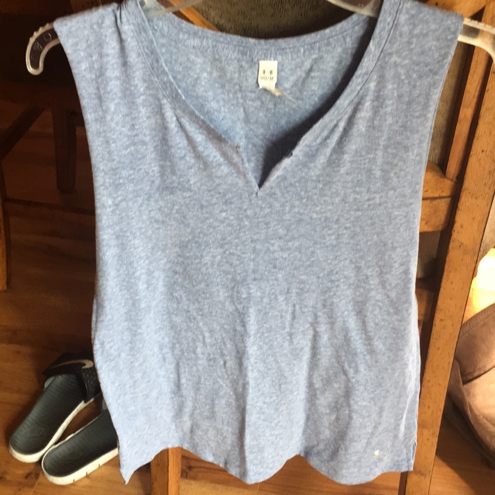 Under Armor  heat gear muscle tank. Light blue.